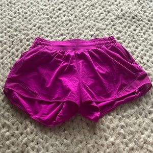 Lululemon Hotty Hot Low-Rise Lined Short 4" 💜Purple Highlight💜➡️swipe➡️💋offer